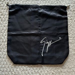 Giuseppe Zanotti dust bag black